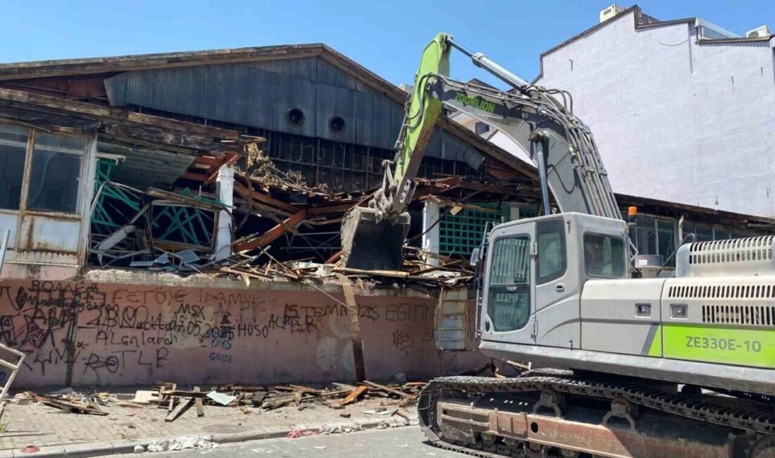 Mimarlar Odası Denizli Şubesi, 69 yıllık tarihi spor salonunu yıkmaya