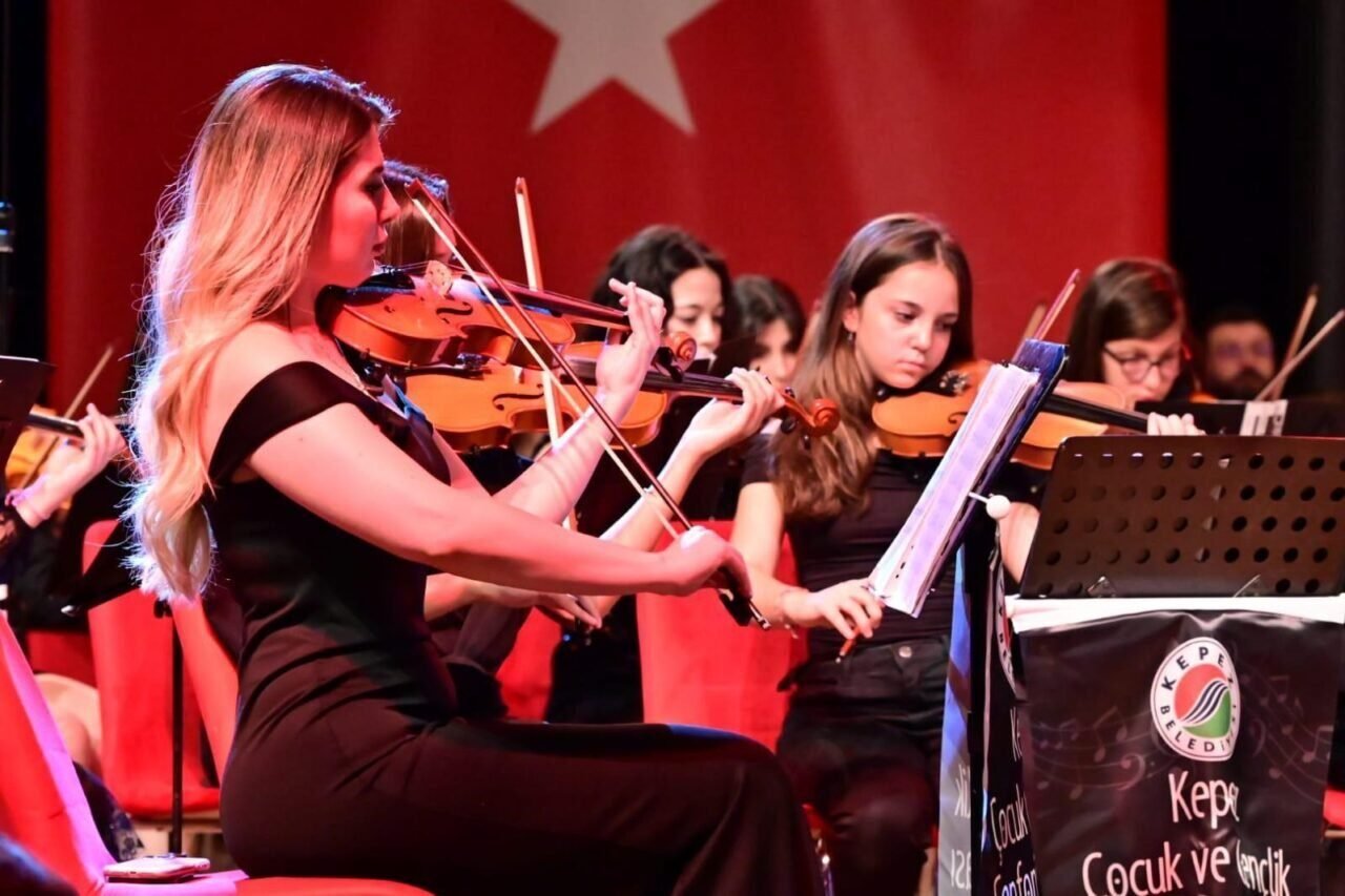 Müziğin genç yetenekleri Kepez’de yetişiyor