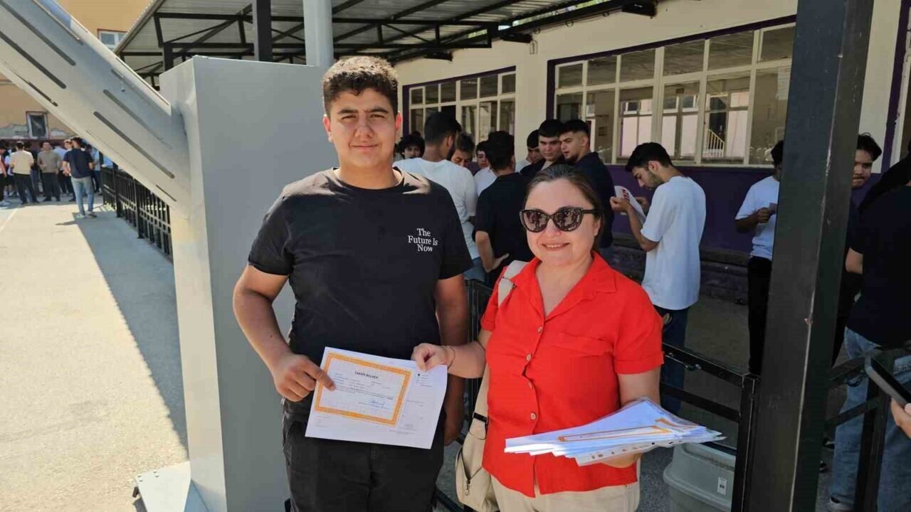 Nazilli’de karne töreninde bir ilk yaşandı