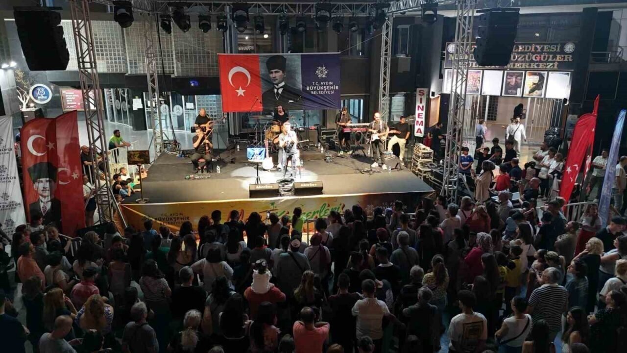 Nazilli’de yaz konseri ilgi gördü