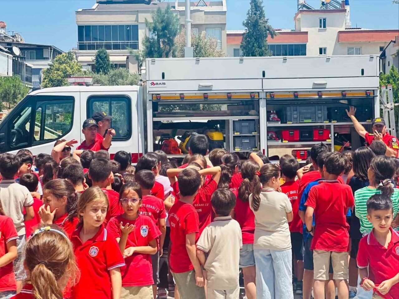 Öğrencilere jandarma mesleği tanıtıldı