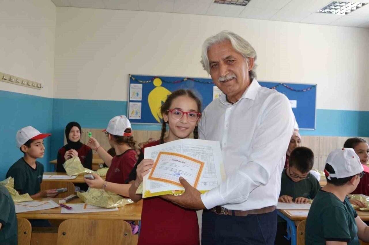 Öğrencilerin yaz tatili başladı