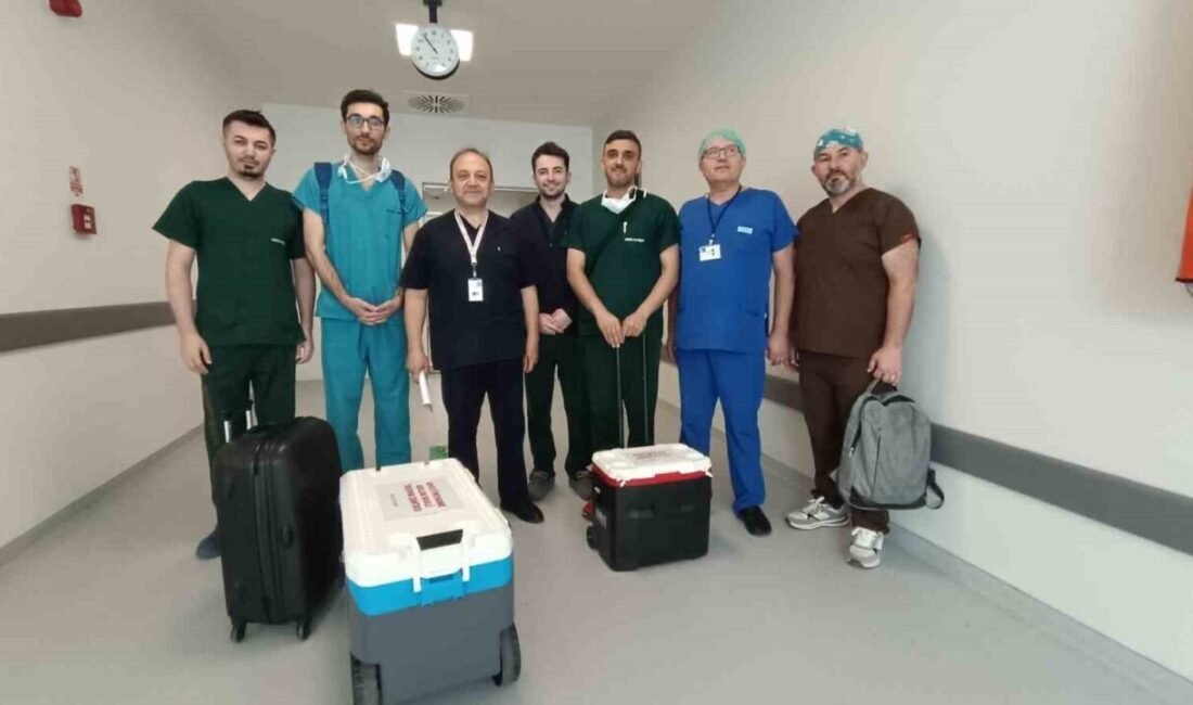Manisa Şehir Hastanesinde beyin ölümü gerçekleşen Esma Çakıroğlu’nun (64) organları,