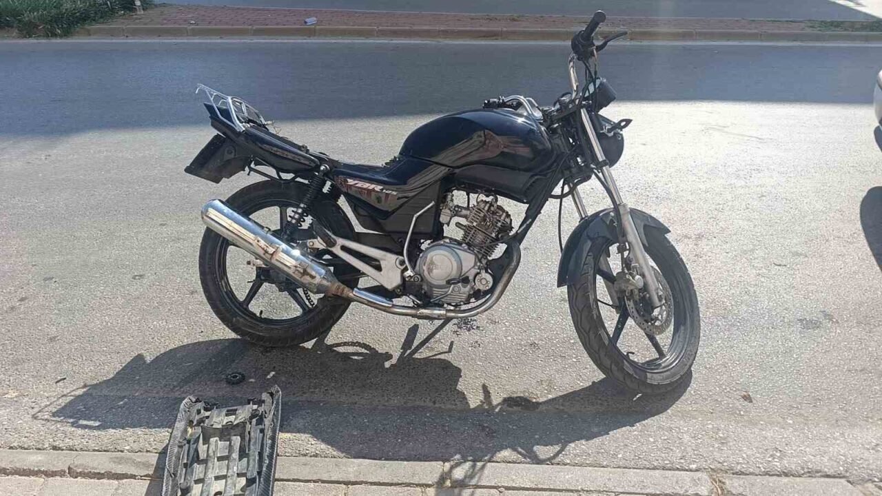 Otomobil ile motosiklet çarpıştı: 1 yaralı