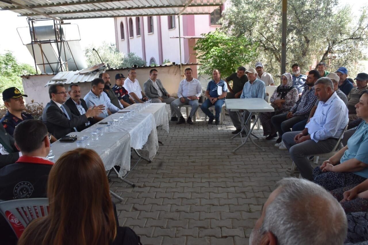 Salihli Kaymakamı Güldoğan, 3 mahallede talepleri dinledi