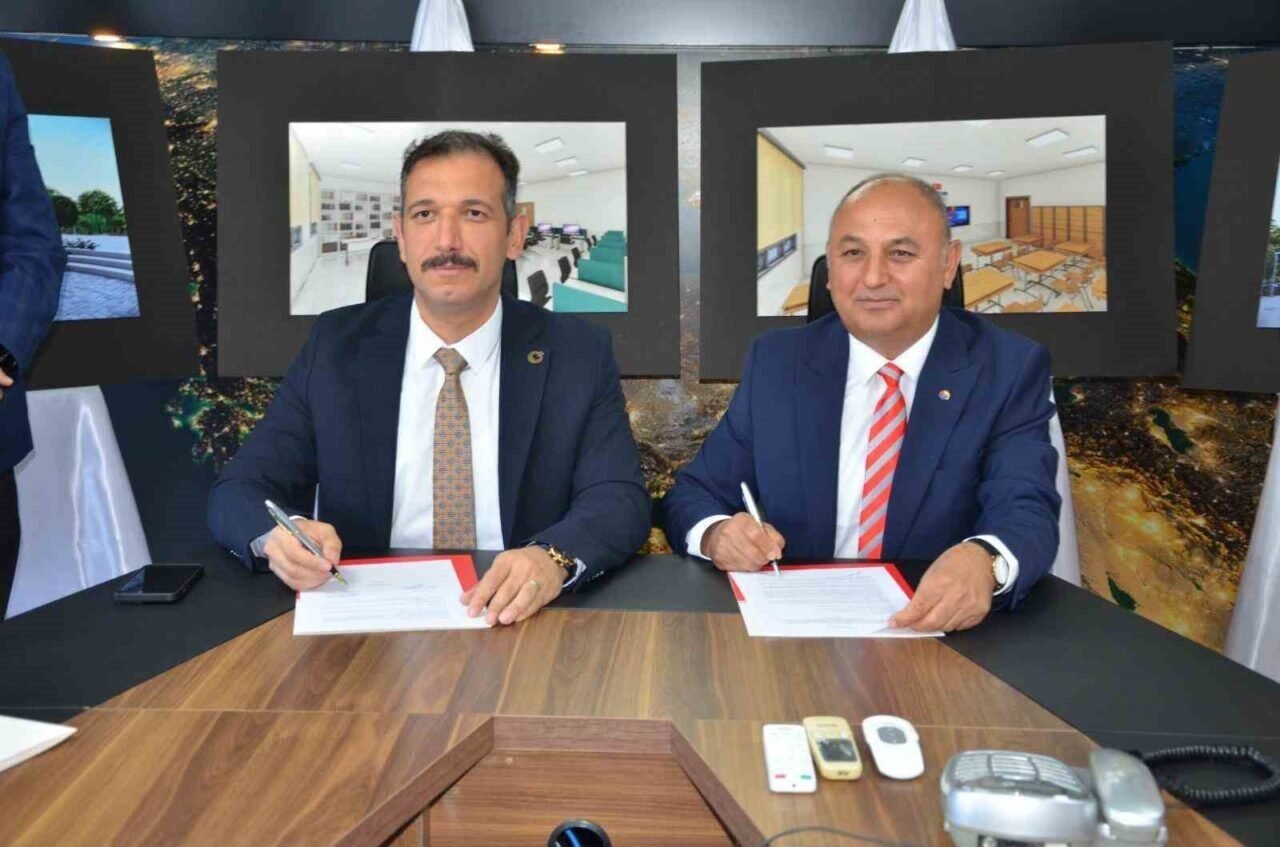 Salihli’ye modern bir okul daha kazandırılıyor