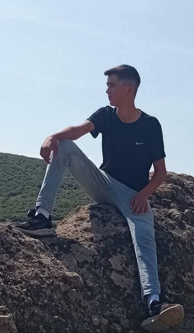 Selendi’de traktör devrildi: 1 ölü