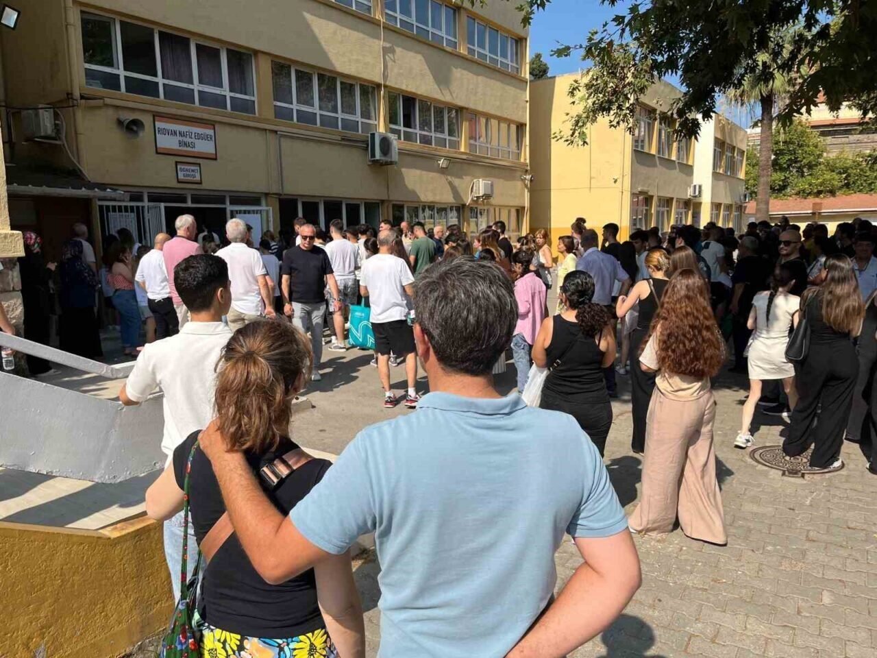 Sınava yine son anda yetiştiler