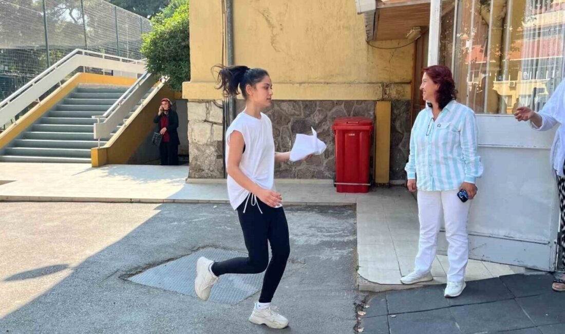 Yükseköğretim Kurumları Sınavı’nın (YKS) ilk oturumu olan Temel Yeterlilik Testi