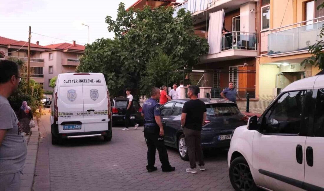 Denizli’de sokakta yaşanan tartışmanın ardından evde arkadaşını bıçaklayarak öldüren şüpheli