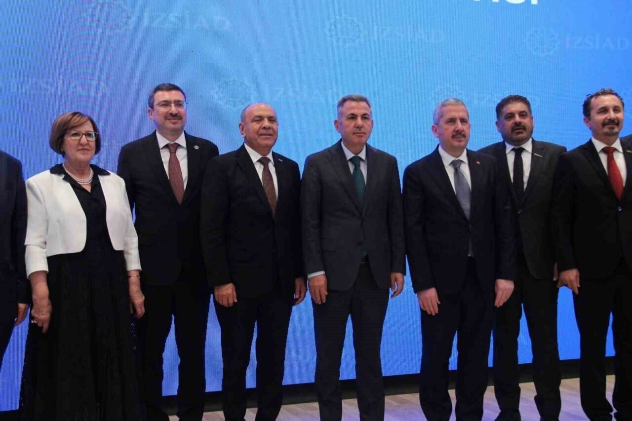 SPK Başkanı Gönül, İzmir iş dünyası ile buluştu