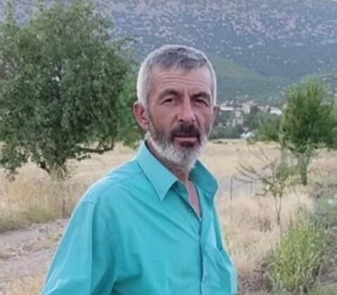 Tarlada park halindeki aracında cansız bedeni bulundu Denizli’nin Acıpayam İlçesinde ovada park halinde bulunan aracım içinde ceset