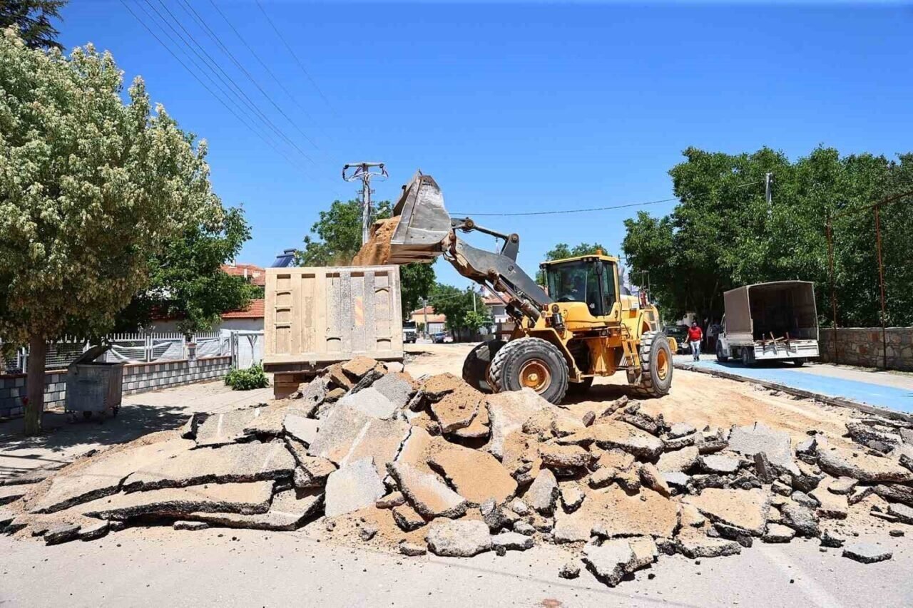 Tavas’ta kapsamlı yol düzenlemesine başlandı