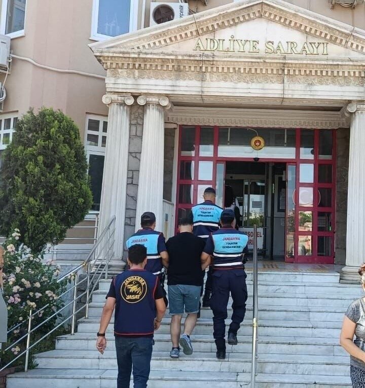 Terör örgütü üyesi Didim’de yakalandı Terör örgütü üyesi Didim’de yakalandı