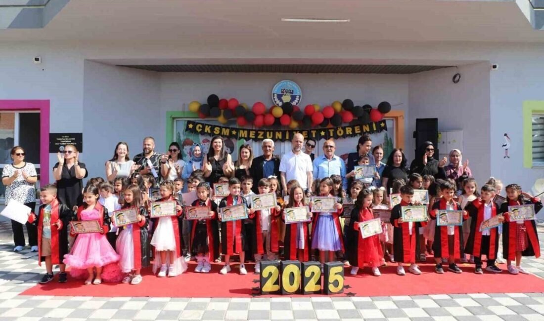 Turgutlu Belediyesinin Albayrak ve Mustafa Kemal Mahallelerinde hizmet verdiği Çocuk
