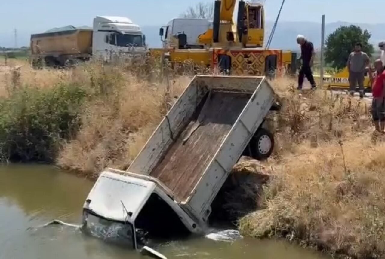 Turgutlu’da trafik kazası: 3 kişi yaralandı