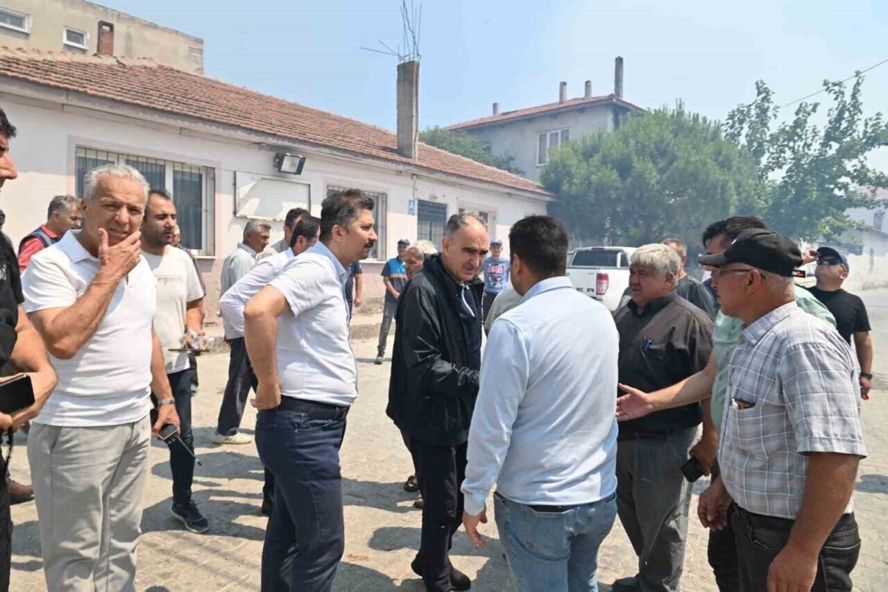 Vali Özkan yangın bölgesinde incelemelerde bulundu
