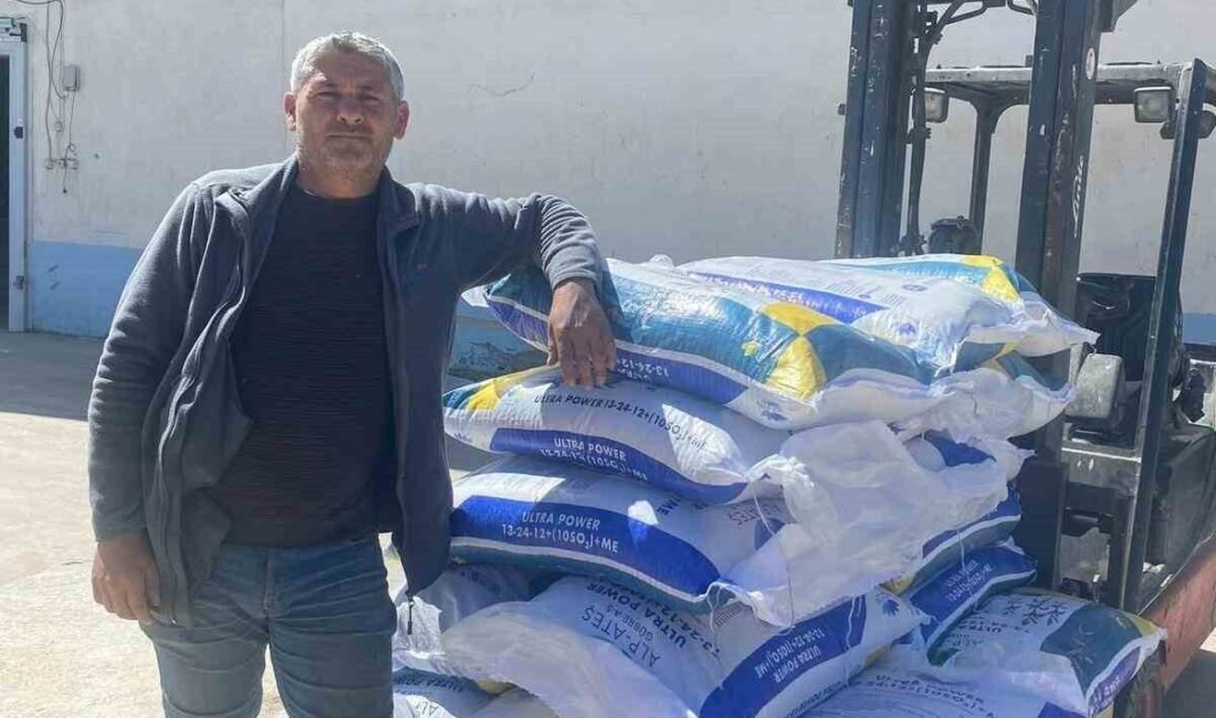Denizli’de sürücüsünün direksiyon hakimiyetini kaybetmesi üzerine yoldan çıkan otomobil taklalar