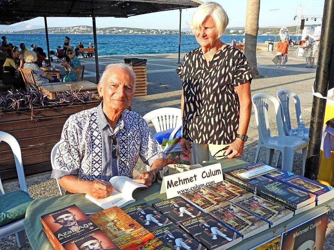 "Zor Zamanlar" okuyucuyla buluştu