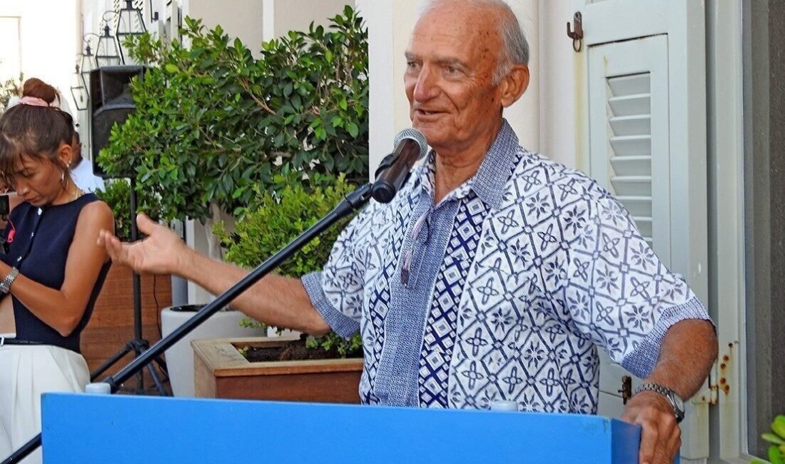 Çeşmeli yazar Mehmet Culum’un son eseri Zor Zamanlar, raflardaki yerini