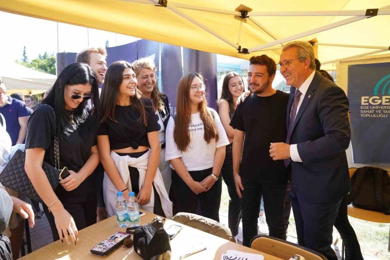 3 kıtadan 3 bin uluslararası öğrenci Ege Üniversitesi’ni tercih etti