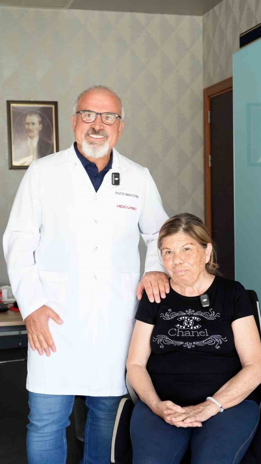 Akciğerdeki nodül, kapalı cerrahi yöntemle alınarak bir ilk gerçekleştirildi