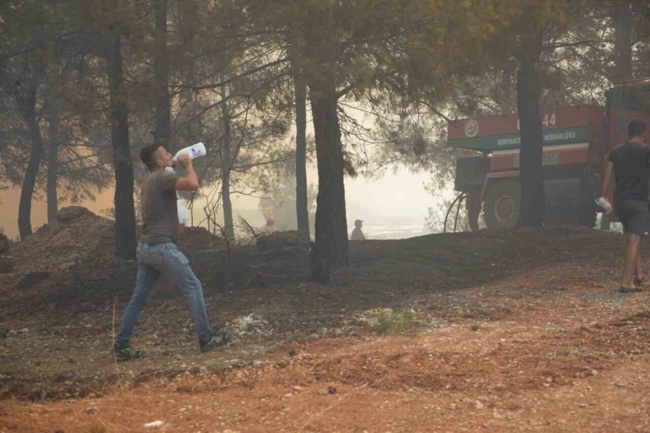Aksu’da yürek yakan yangında evler hasar gördü, hayvanlar telef oldu