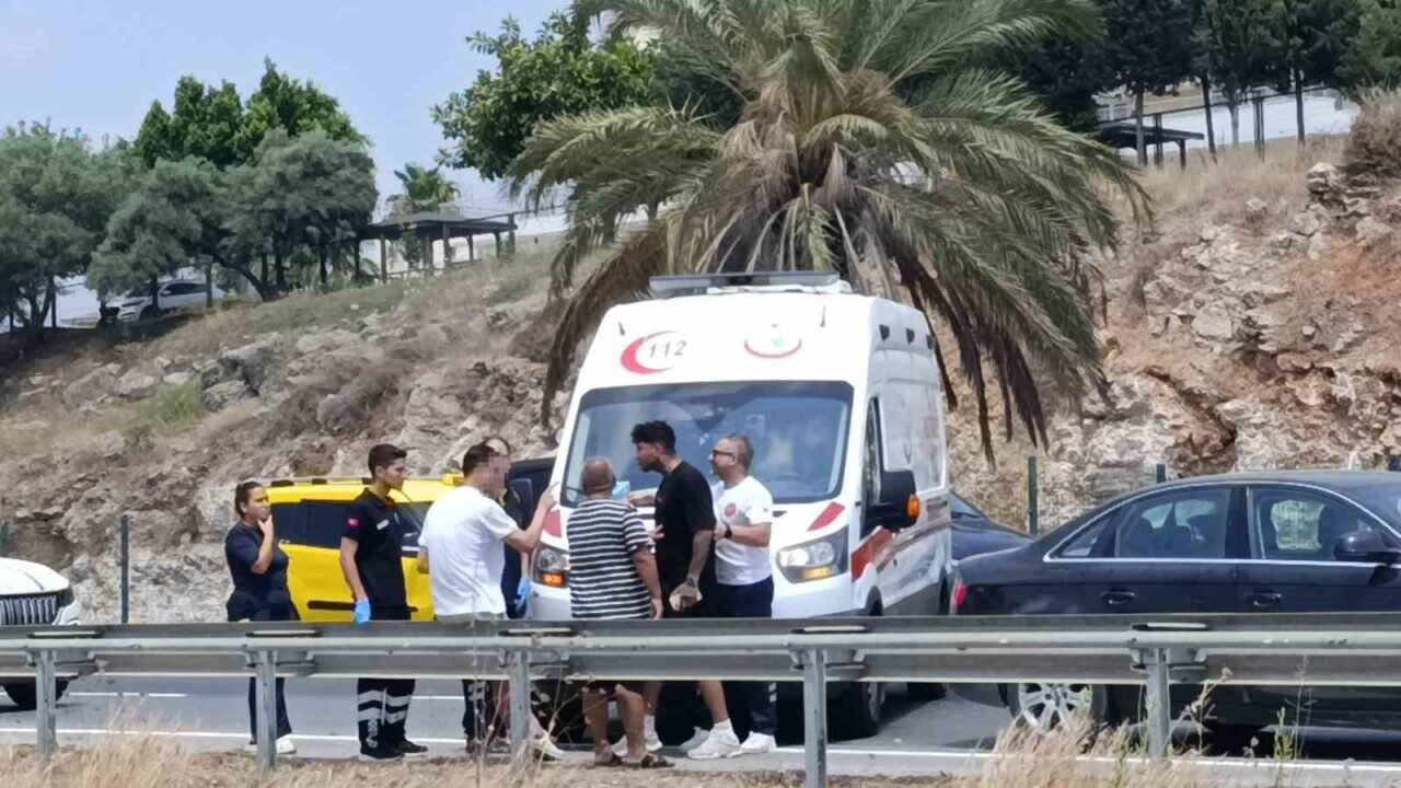 Alkollü sürücü otomobile çarpıp kaçtı, kovalamaca sonucu yakalandı Alkollü sürücü otomobile çarpıp kaçtı, kovalamaca sonucu yakalandı