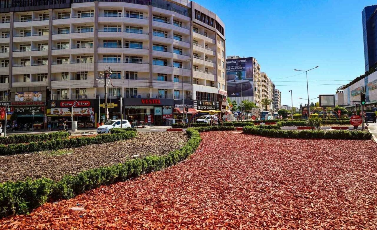 Antalya Büyükşehir Belediyesi kurakçıl peyzajda da öncü
