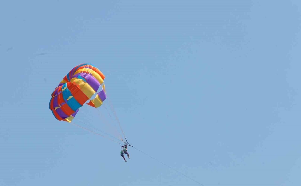 Antalya’da hava sıcaklığı 37, deniz suyu 32 derece oldu