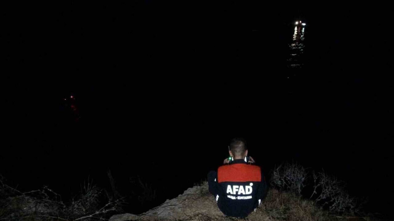 Antalya’da "Şelaleden denize birisi düştü" ihbarı ekipleri alarma geçirdi