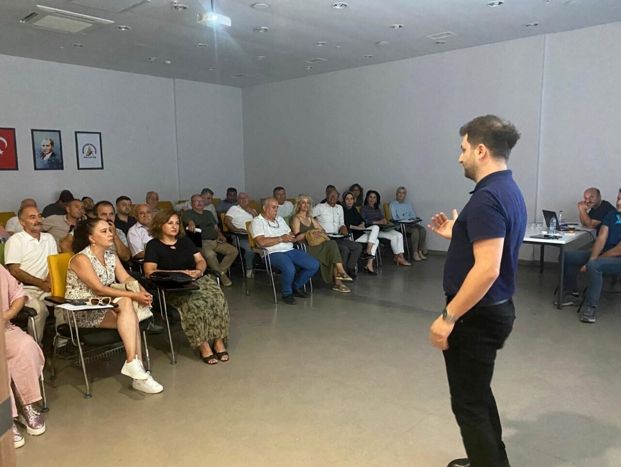 ASSİM’de muhtarlara tebligat eğitimi