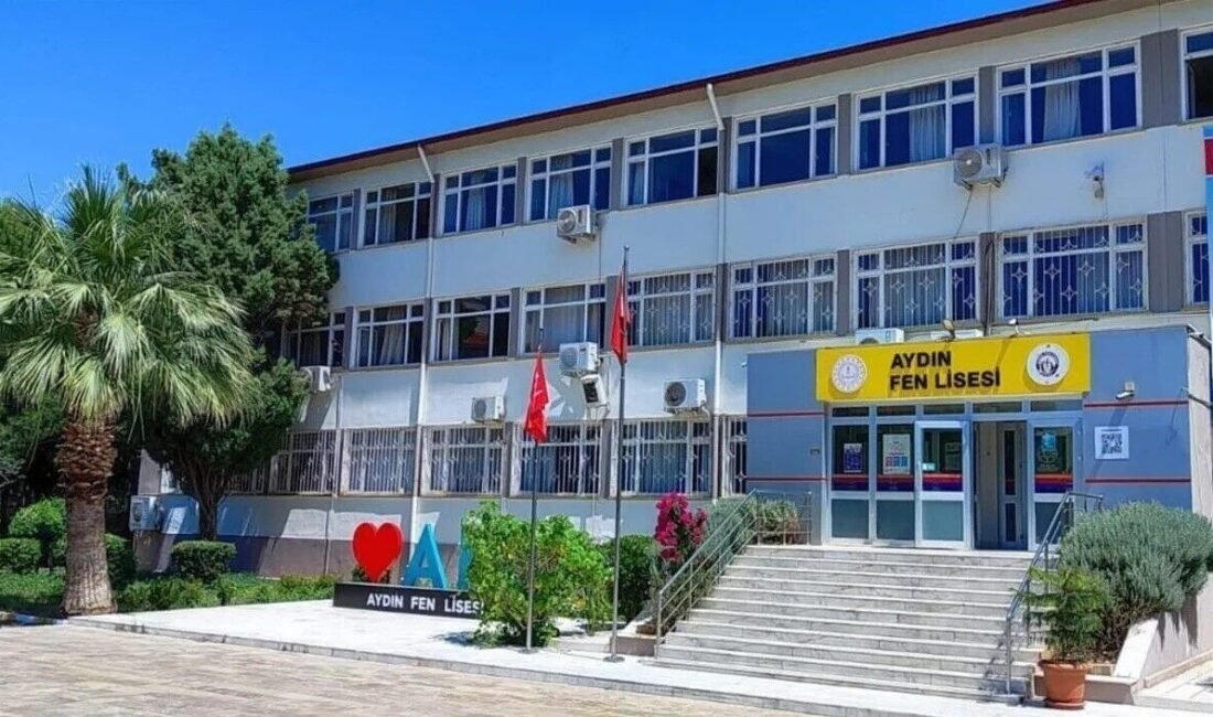 Lise Öğrencileri Kutup Araştırma Projeleri Final Yarışması’na yükselen Aydın Fen