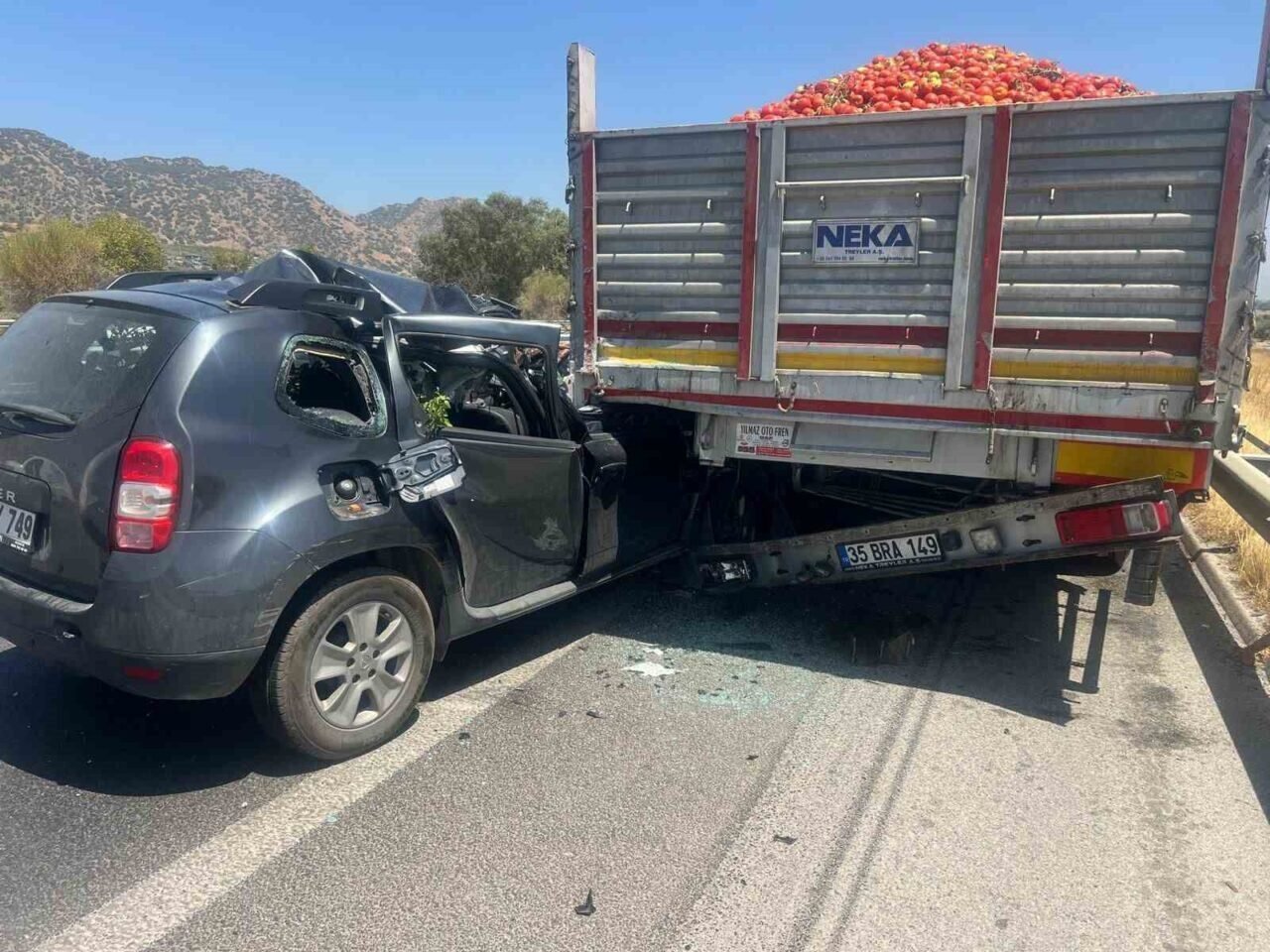 Aydın-İzmir otoyolunda kaza: 1 yaralı Aydın-İzmir otoyolunda kaza: 1 yaralı