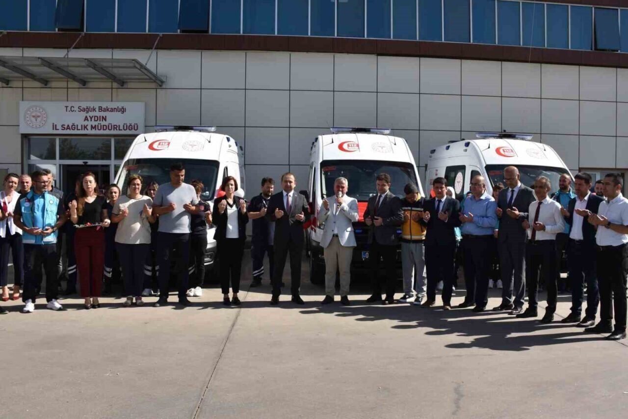 Aydın’da 3 yeni ambulans sağlık filosuna katıldı