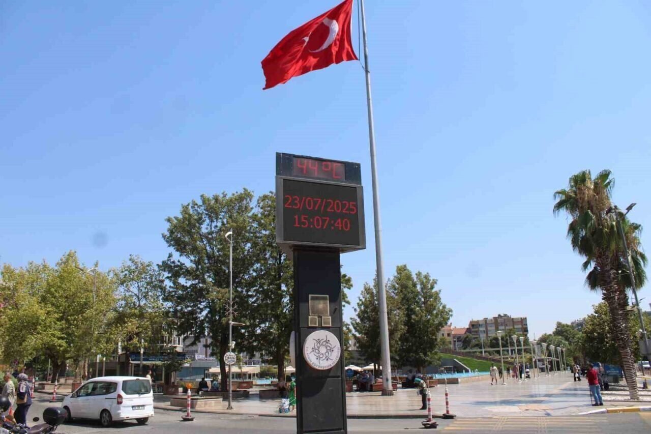 Aydın’da termometreler 44 dereceyi gördü