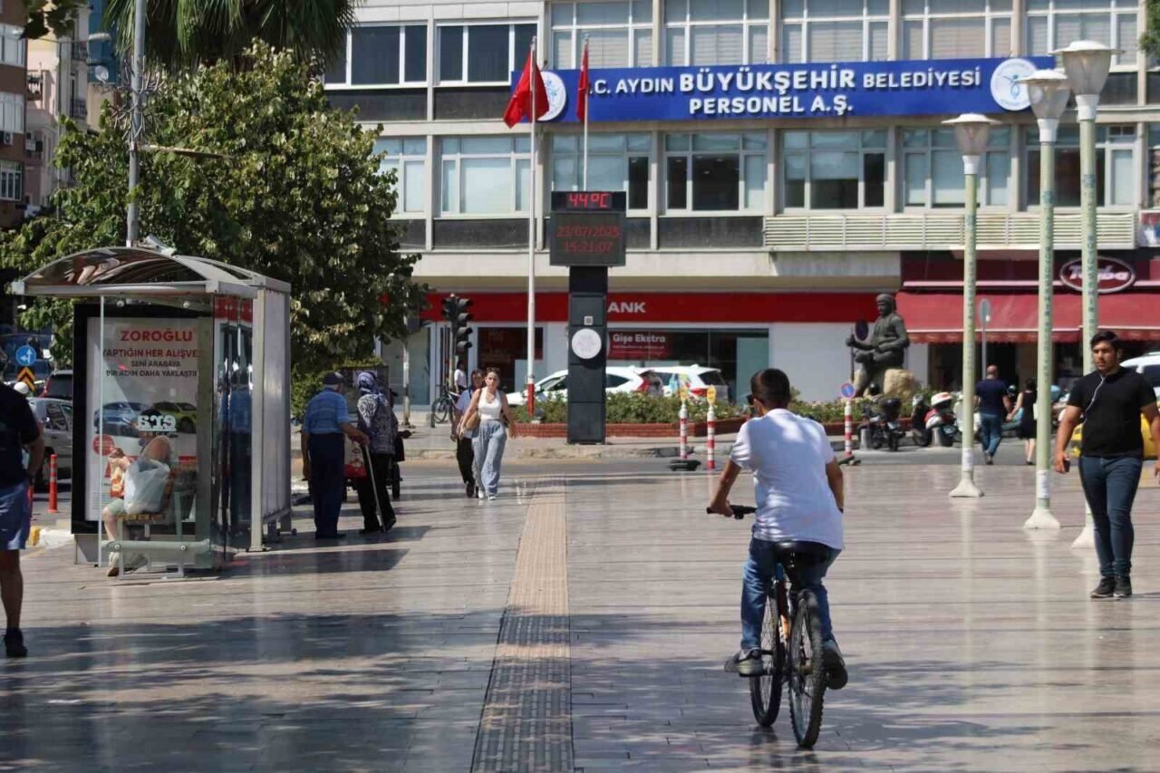 Aydın’da termometreler 44 dereceyi gördü