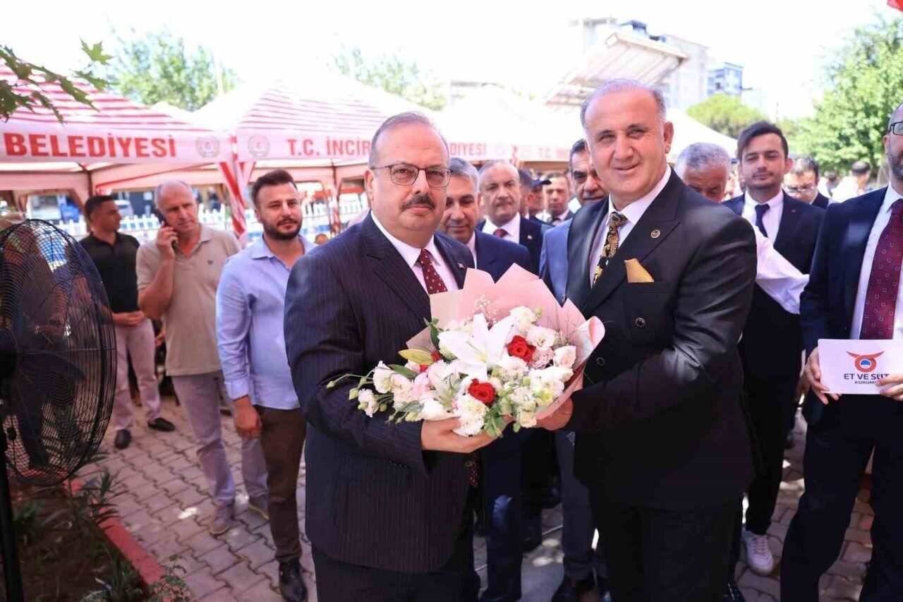 Aydın’ın ilk Et ve Süt Kurumu Mağazası İncirliova’da hizmete girdi