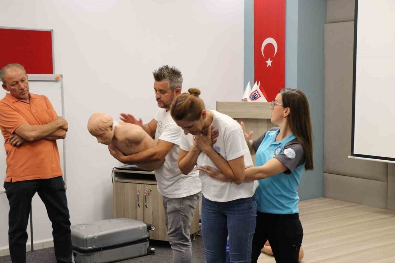 AYTO’da Temel İlk Yardım Eğitimi düzenlendi