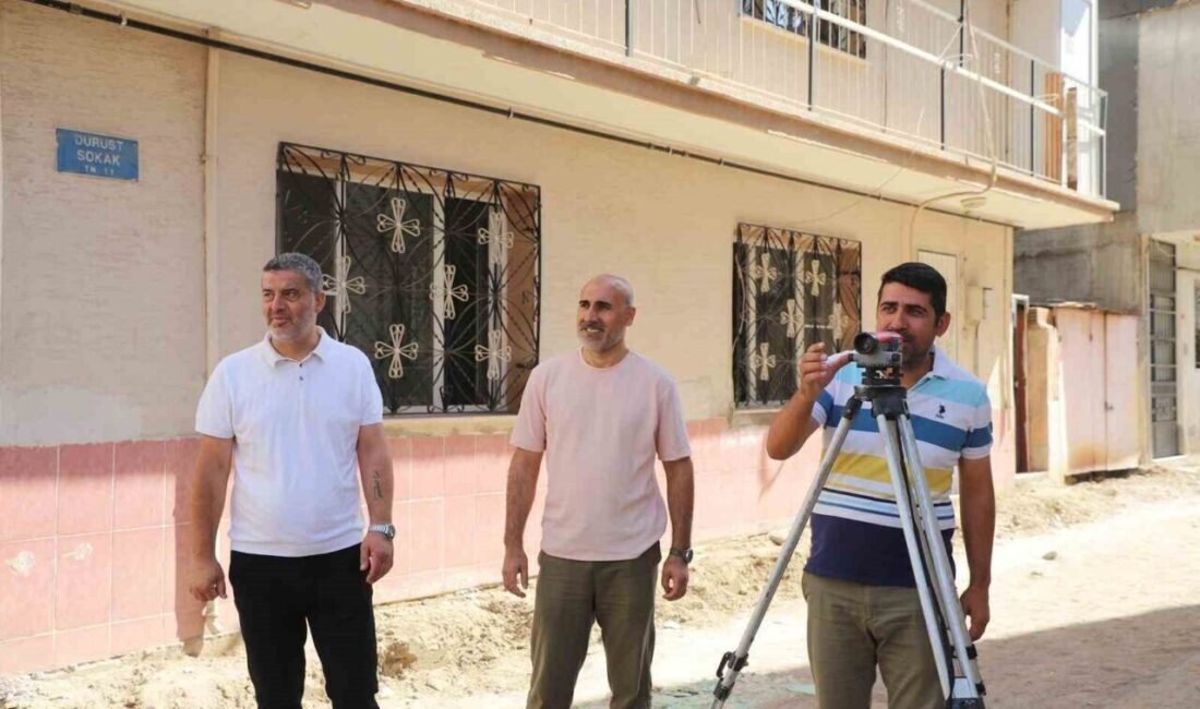 Turgutlu Belediyesi Fen İşleri Müdürlüğü ekipleri, kentin farklı noktalarında üst