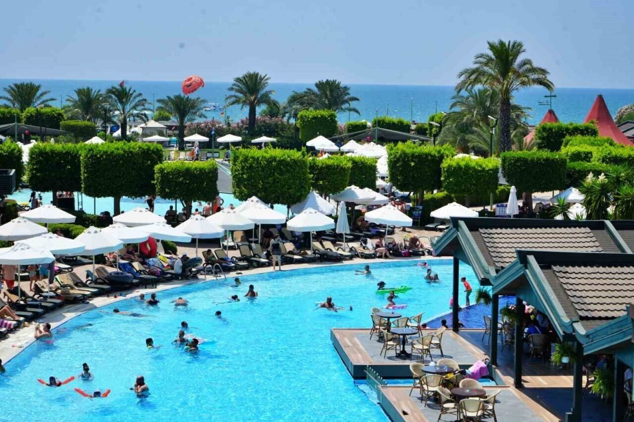 Bölgesel krizler turizm hedefini gölgeledi rakam güncellendi