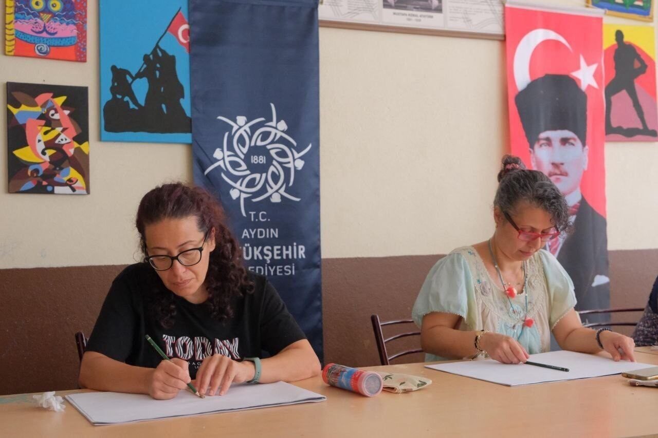Büyükşehir’in yetişkinler için yaz resim kursları devam ediyor