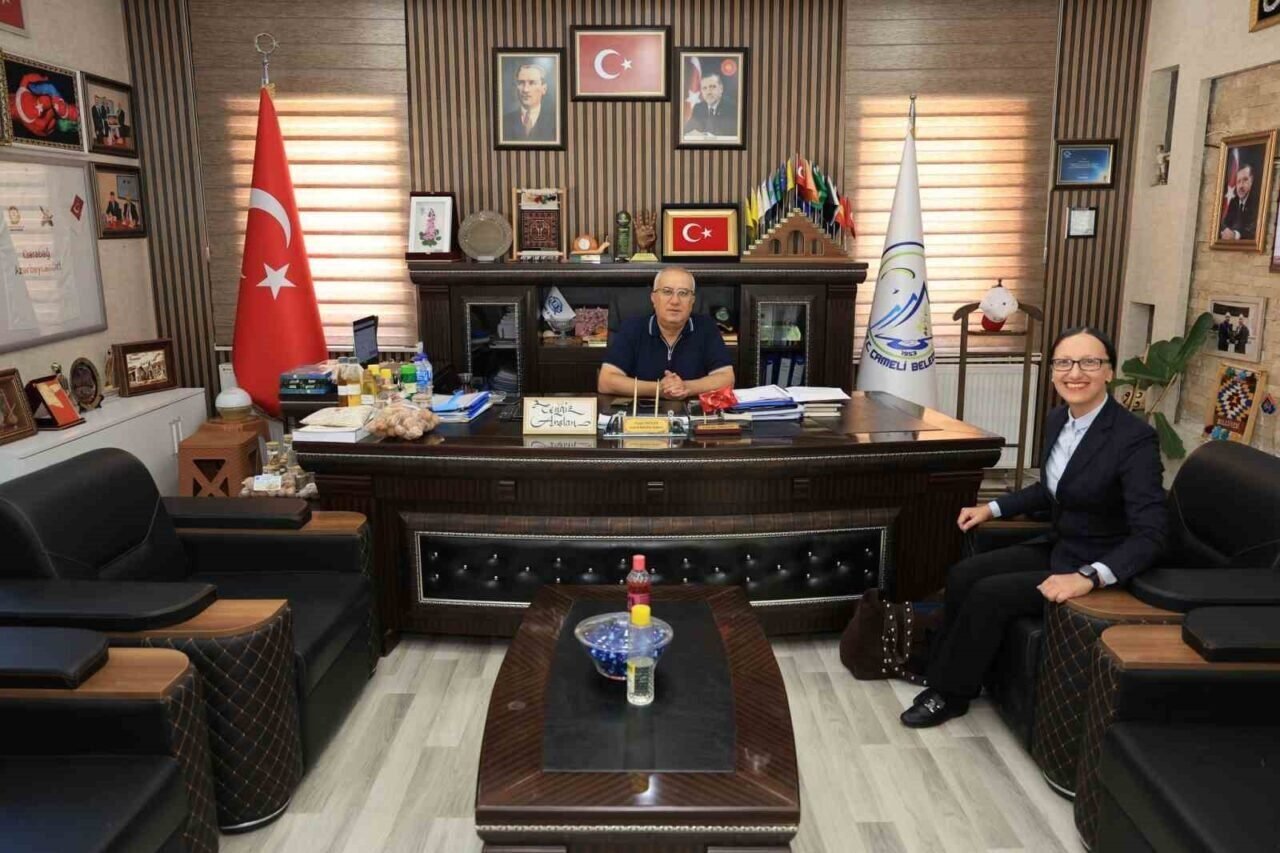 Çamelili bilim insanı Prof. Dr. Özcan’a büyük onur