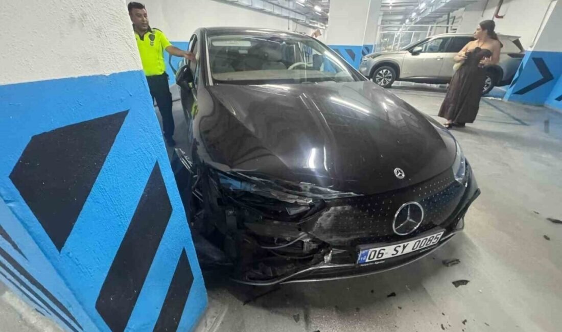 İzmir’in Çeşme ilçesinde lüks bir otelde meydana gelen kazada, vale