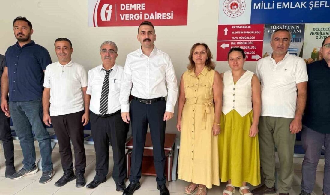 Demre Vergi Dairesi Müdürlüğü hizmete açıldı Antalya’nın Demre ilçesinde, Gelir İdaresi Başkanlığı’nın yeni idari yapılanması kapsamında