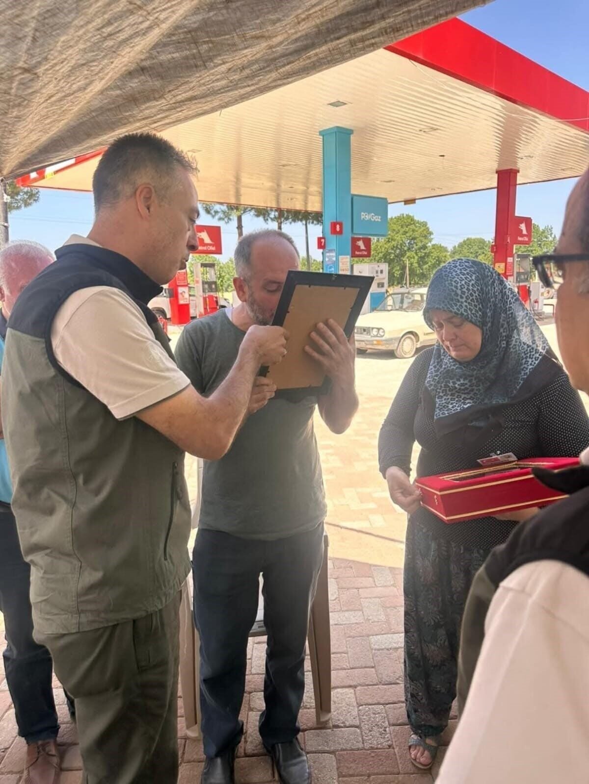 Denizli Orman Bölge Müdürü Köle orman şehitlerinin ailelerini ziyaret etti