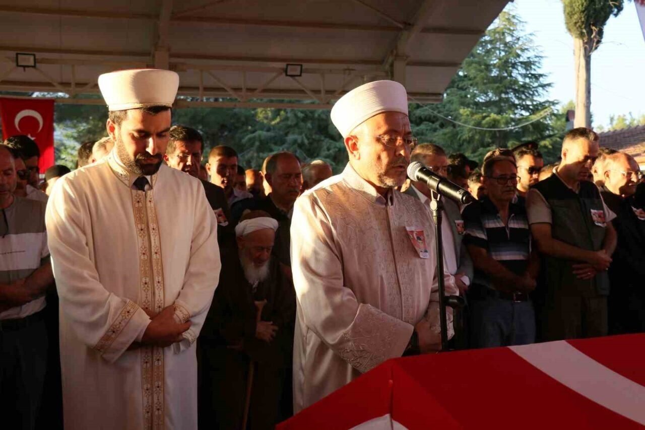 Denizlili orman şehitleri son yolculuklarına uğurlandı