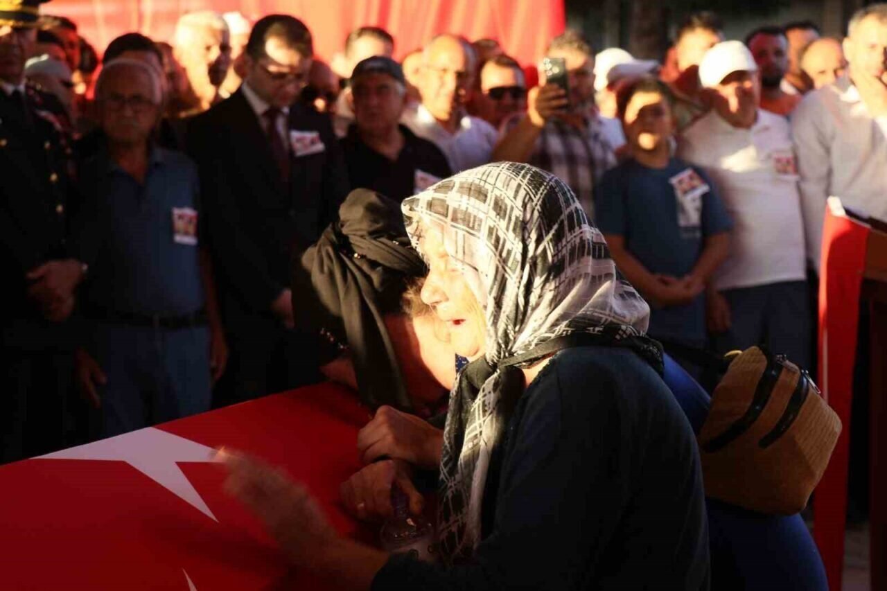 Denizlili orman şehitleri son yolculuklarına uğurlandı