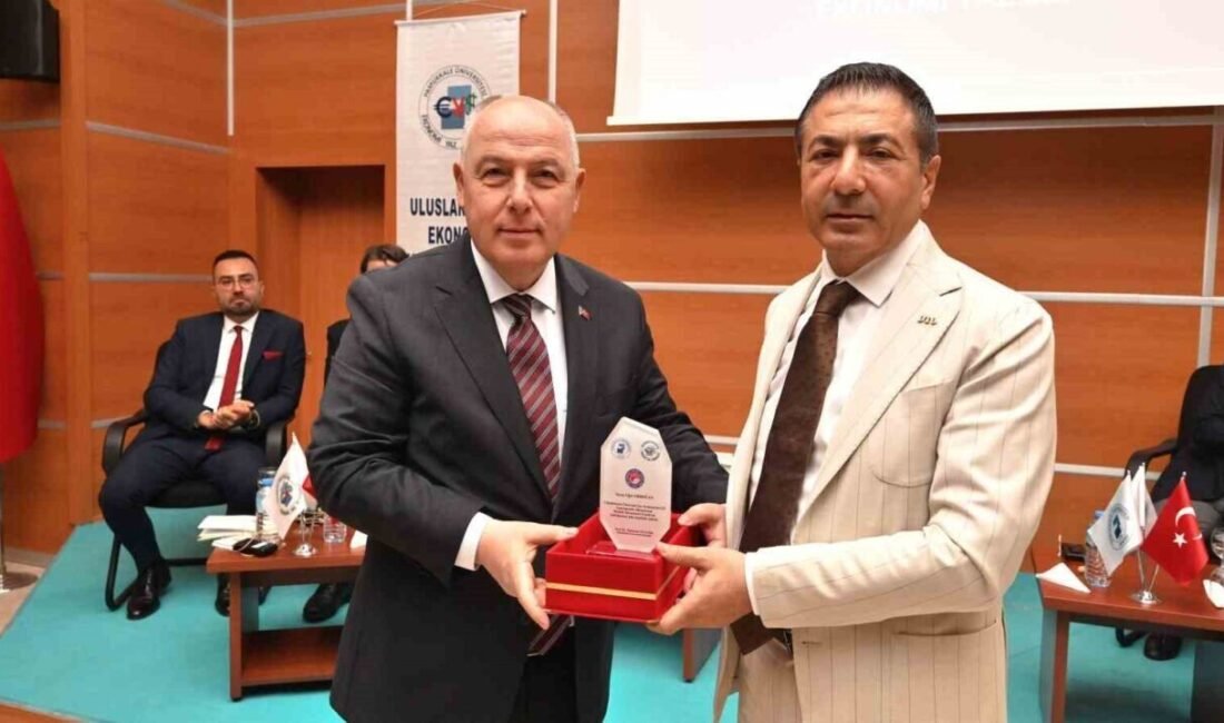 Denizli Ticaret Odası (DTO) Başkanı Uğur Erdoğan, Denizli iş dünyası