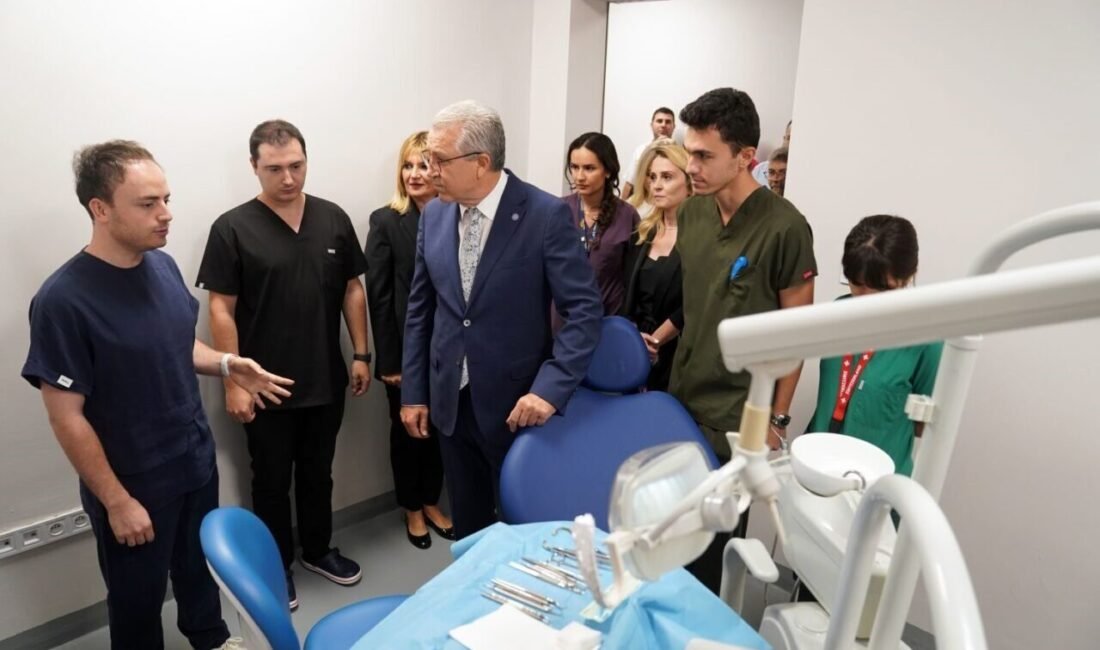 Ege Üniversitesi Diş Hekimliği Fakültesi, dijital altyapısı ve güçlü akademik